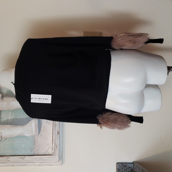 For The Republic Sweater - Picture 9 of 10